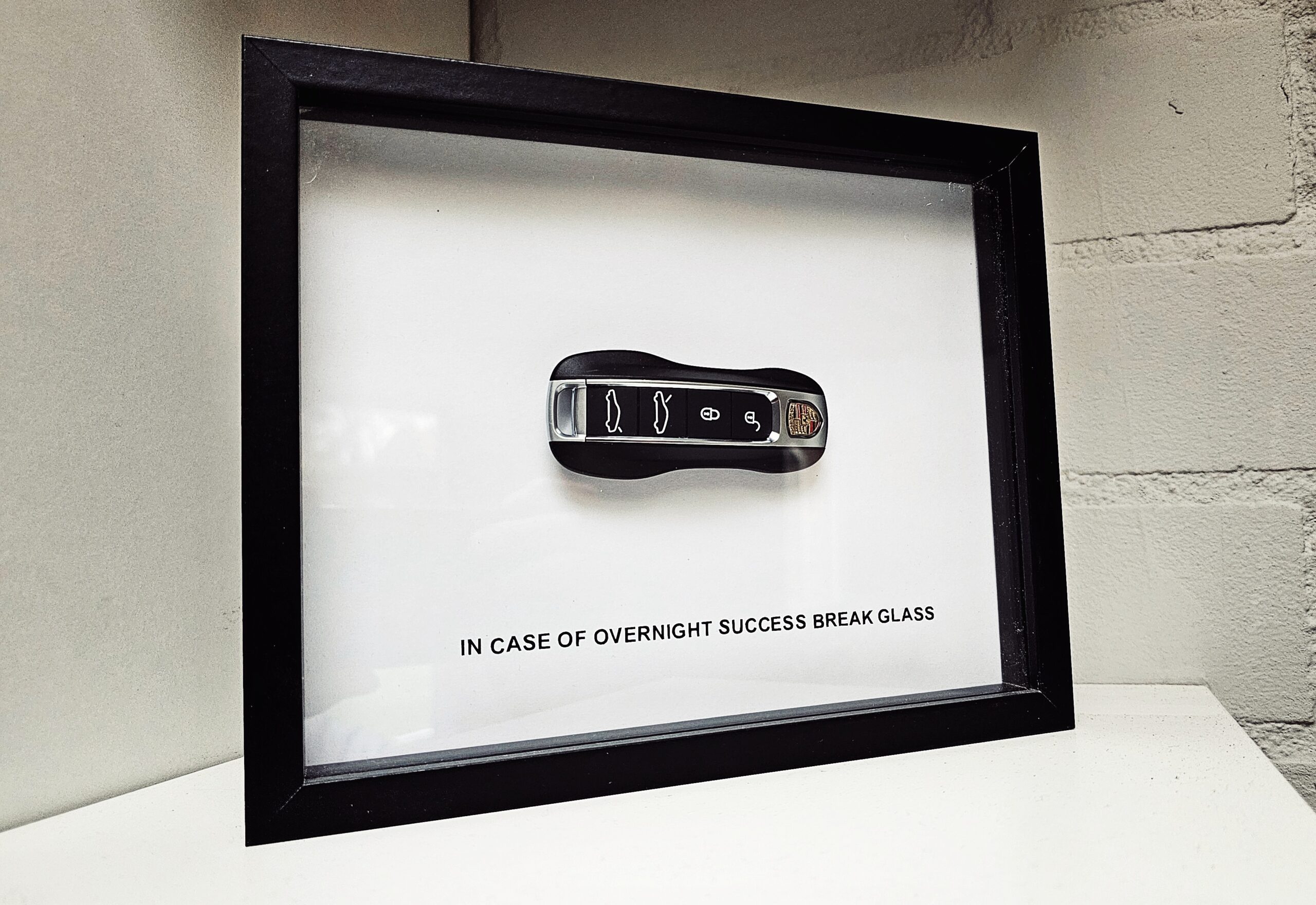 Porsche key frame | In case of overnight success | 23x19 cm - Afbeelding 2